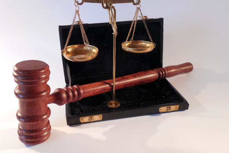 „Kamupártok” ügyében nyomozás az ügyészség