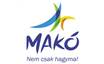 Vasárnap Souvenier Shop nyílik Makón