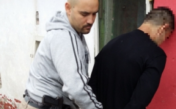 Elfogta a rendőrség a szegedi dohánybolti rablót