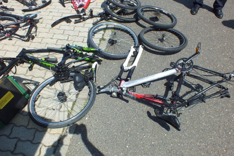 Több ezer eurós lopott kerékpárok Nagylakon