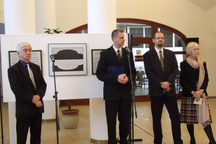 Dömötör Mihály kiállítás megnyitója a Hagymaházban