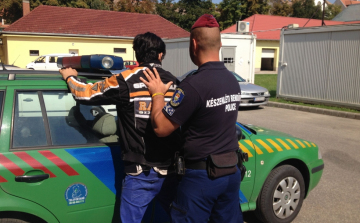 Ausztriába tartottak az embercsempészek