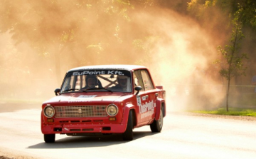 Ötödszörre autóverseny Tótkomlóson