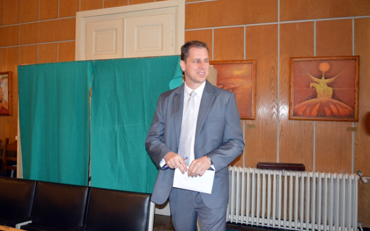 Testületi ülés: megvan az új alpolgármester!