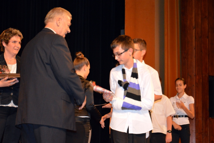 Jó tanulókat, jó sportolókat köszöntöttek