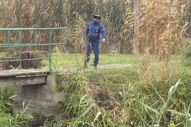 Csatornába esett egy kislány Sarkadon