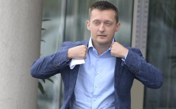 Rogán szerint ilyen válságos időkben nem szabad kormányt váltani