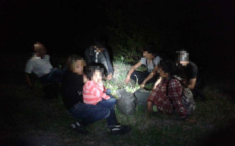 Határsértők rendőrkézen