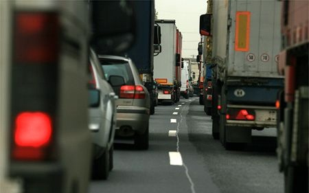 3 órás várakozás Röszkén