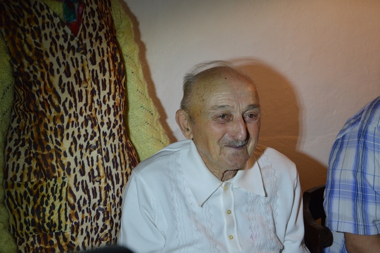 Imre bácsi 90 évesen is aktív életet él