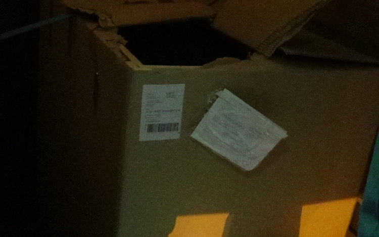 Dobozba bújt határsértők Nagylakon - képekkel