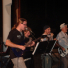 A Zenepavilon idei utolsó fellépője a makói M JAM zenekar