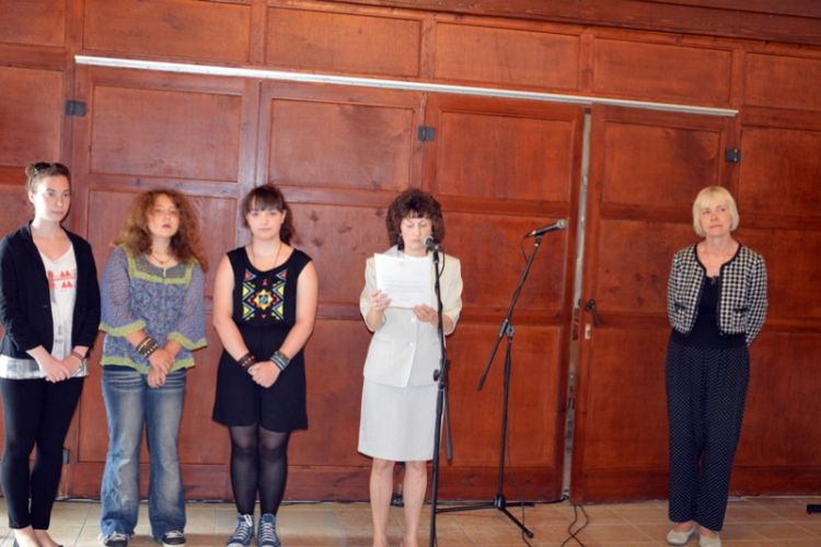 Ifjú alkotók kiállítása a Hagymaházban