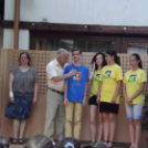 Állófogadás a Kálvin eredményes versenyzőinek.