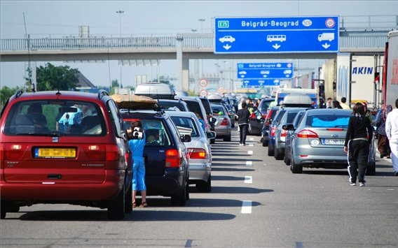 Már a belépő irányú forgalom az erősebb Röszkénél