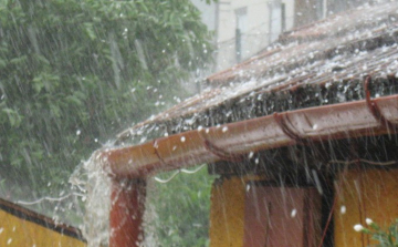 Az ország nagy részén kedden is sok eső várható