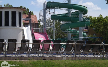 Már állnak a Hagymatikum új csúszdái.