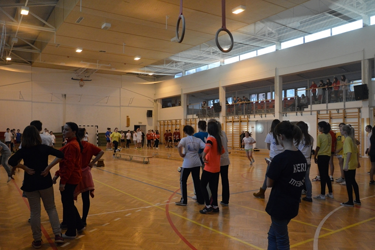 Hét iskola diákjai mérték össze tudásukat a KERI-ben