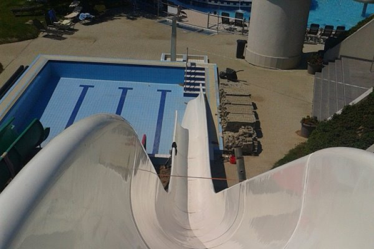 Az avató elmaradt, de a csúszdák használhatóak a Hagymatikumban