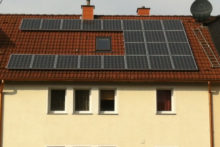 EM: iparági egyeztetés volt a minisztériumban a napelemet működtető háztartások érdekében