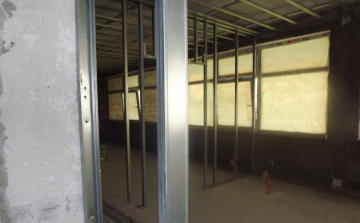 Halad az Ifjúsági Klub építése