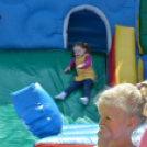 Gyereknap a Hagymaház mögött