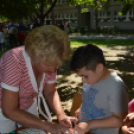 Kézműves udvar a makói Pápay Endre Oktatási Intézményben