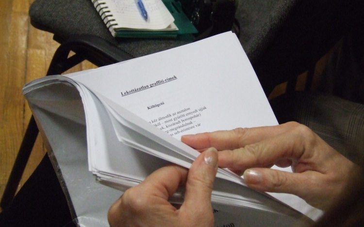 Interaktív Irodalmi és Művészeti Szalon a makói Könyvtárban