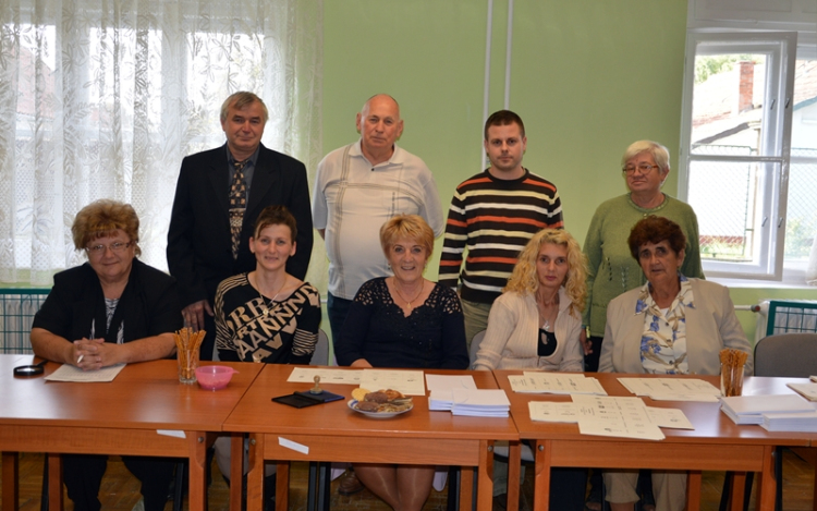 Vidámság, nevetés a 23. szavazókörben