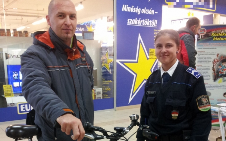 Lendületben a kerékpár regisztrációs program Szegeden