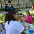 Kézműves udvar a makói Pápay Endre Oktatási Intézményben