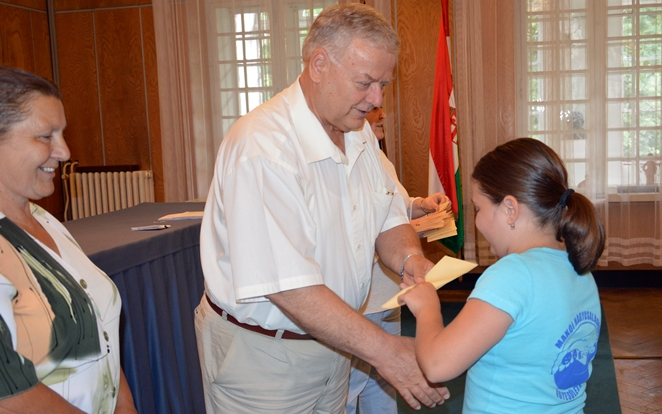 Táborozás Hertelenden