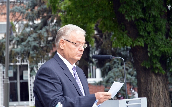 Buzás Péter 20 év után távozik a polgármesteri székből