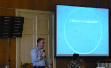 Már mindenhol folyik a csatornázás próbaüzeme