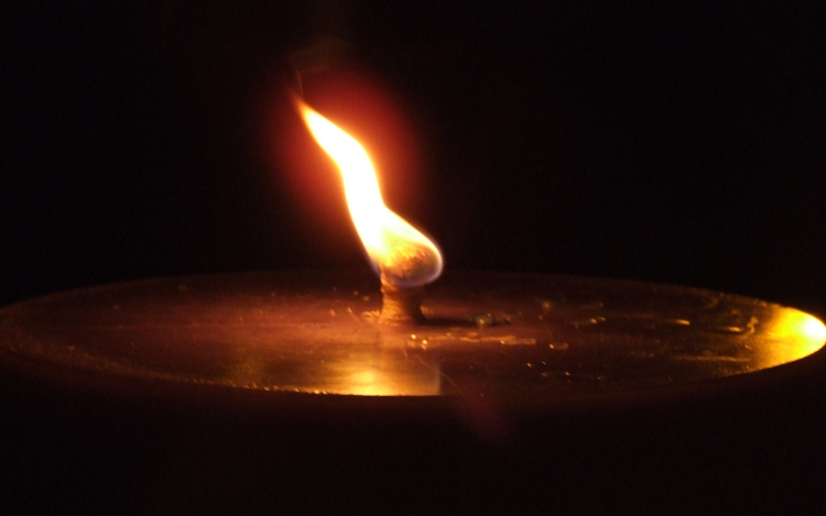 Betlehemi lánggal gyújtották meg az utolsó adventi gyertyát Makón