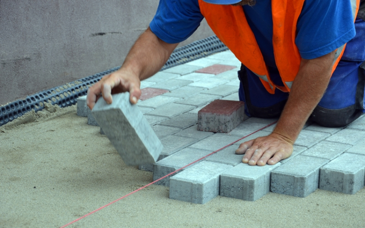 A végéhez közeledik a járdaprogram