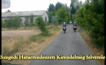 Motoros rendőrök is őrzik a schengeni határt - videóval