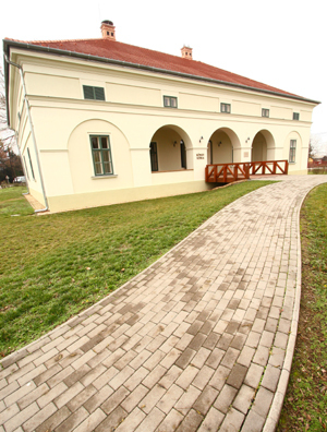 Így készül a Disznótoros leánycsalogató tökös káposzta a Rónay Kúriában