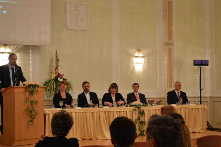 Turisztikai Konferenciával kezdődött a Városnap Makón