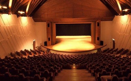 Önkénteseket a moziba!